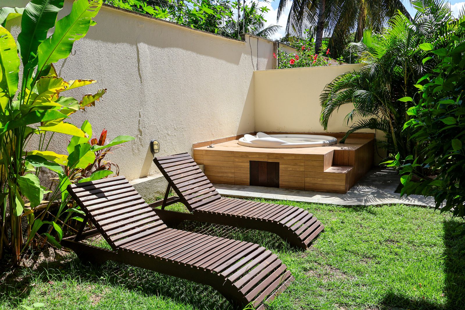 Pipa Beleza - Jacuzzi privativa e jardim