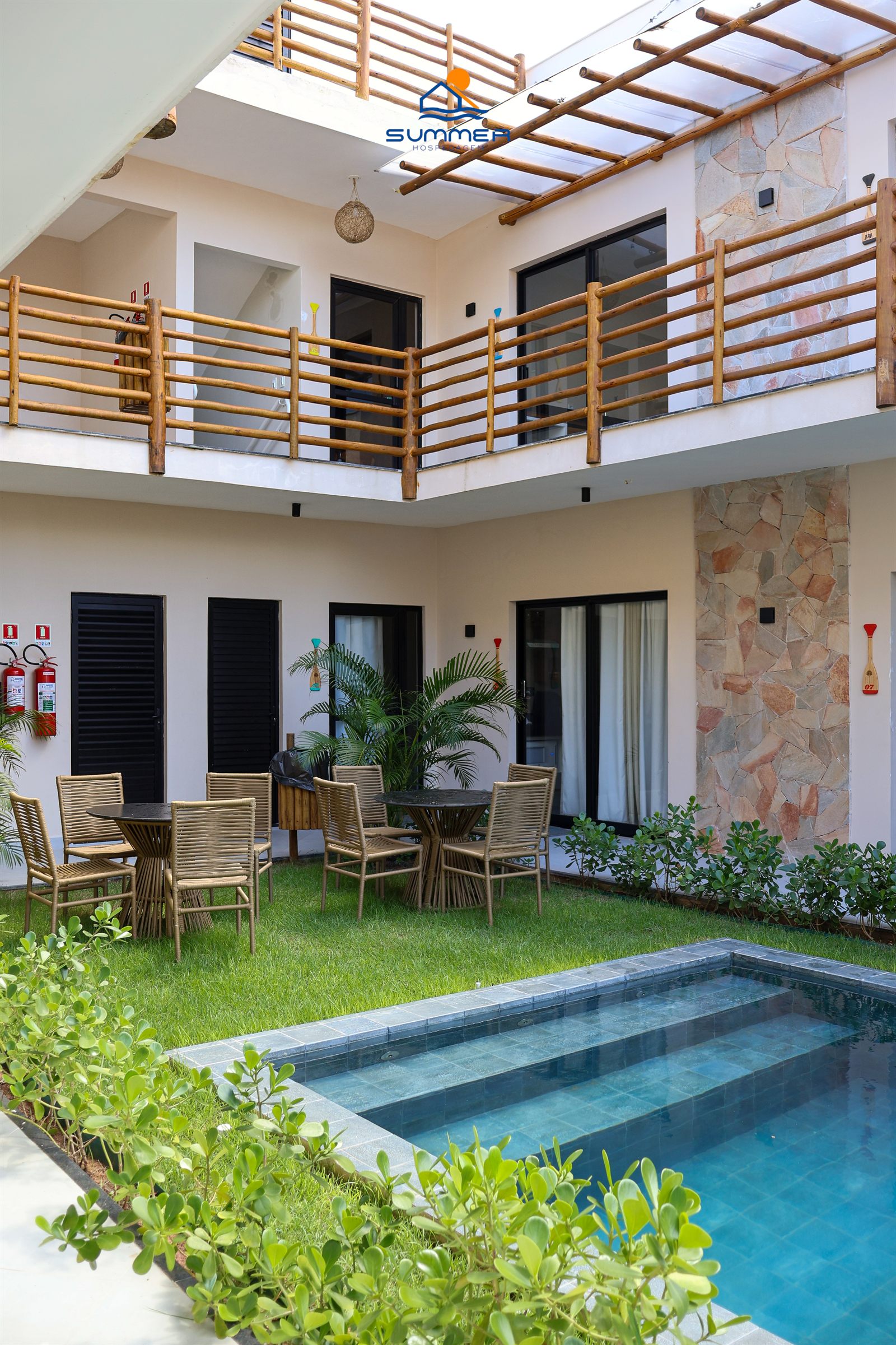 Petit Pipa - Piscina e apartamentos